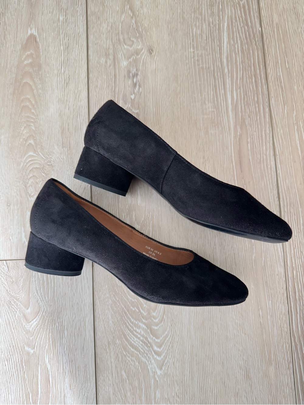 & Other Stories Suede Pumps